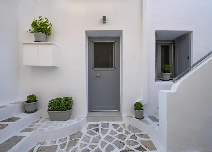 In Heart House - Naousa, Paros