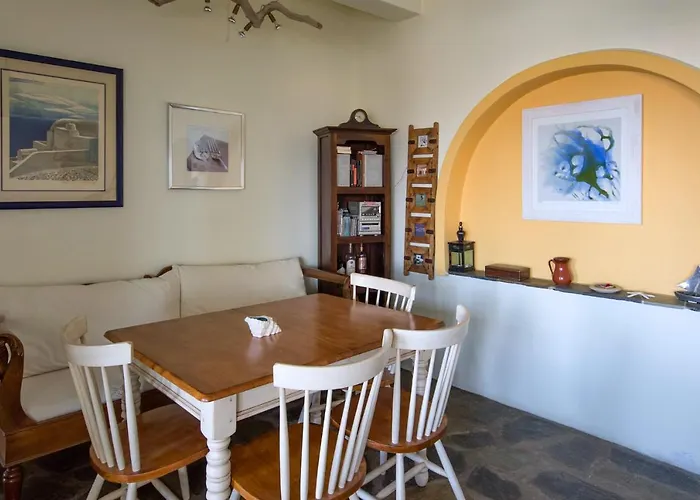 Tourlos Beachfront House In Mykonos